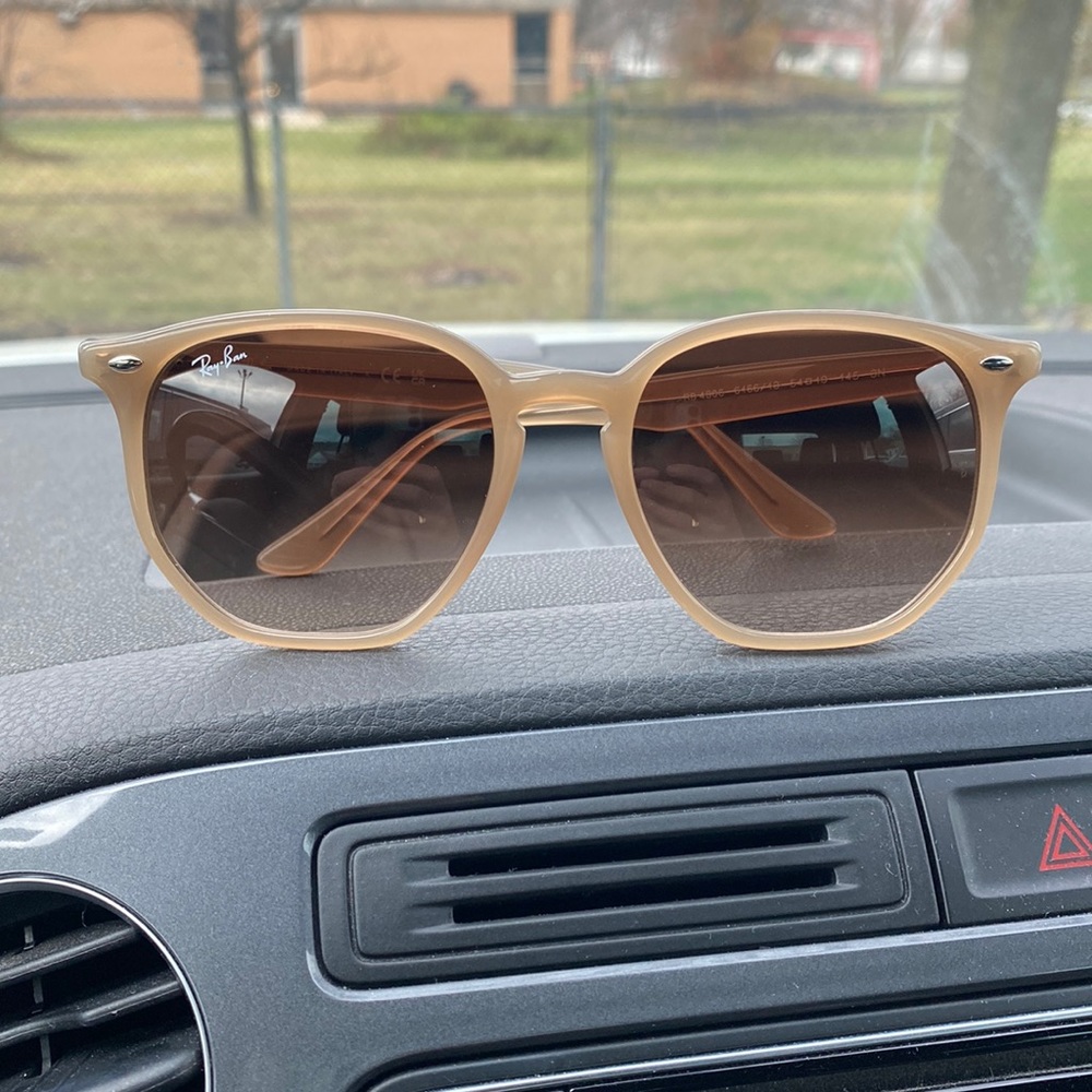 Ray ban sunglasses